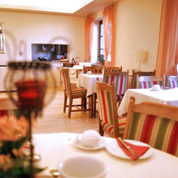Hotel Refrather Hof Bergisch Gladbach Eksteriør billede